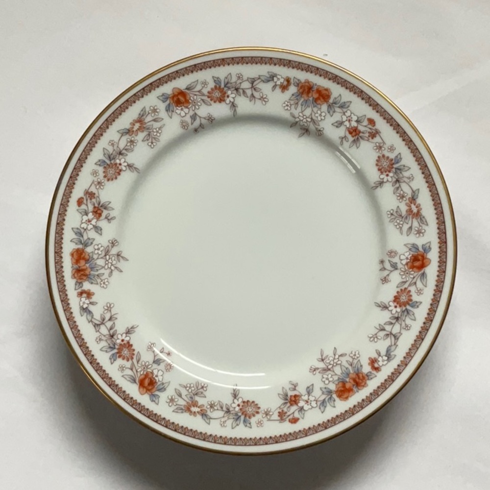 Lenox Porcelain Bread and Butter Small Plates
Russet Blossoms Set of 4 - Picture 1 of 8